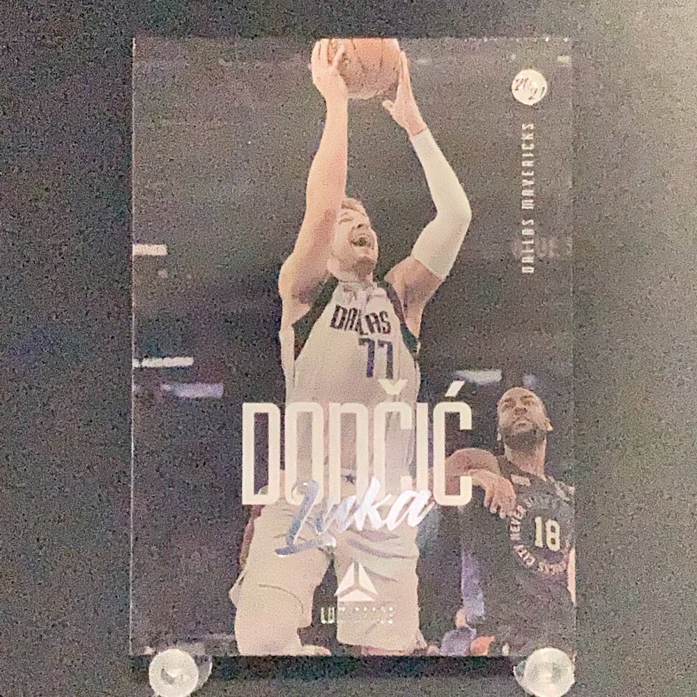 2021 Panini Luminance Luka Dončić Basketball Card!!